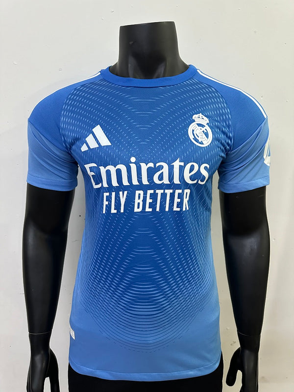 Real Madrid · 2025/26 · Goalkeeper · Blue · Player · Jersey