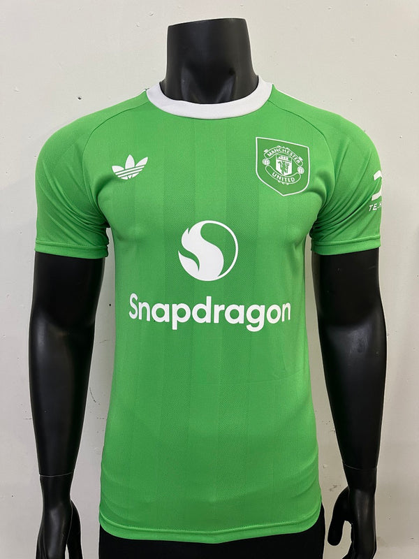 Manchester United · 2025/26 · Goalkeeper · Green · Player · Jersey