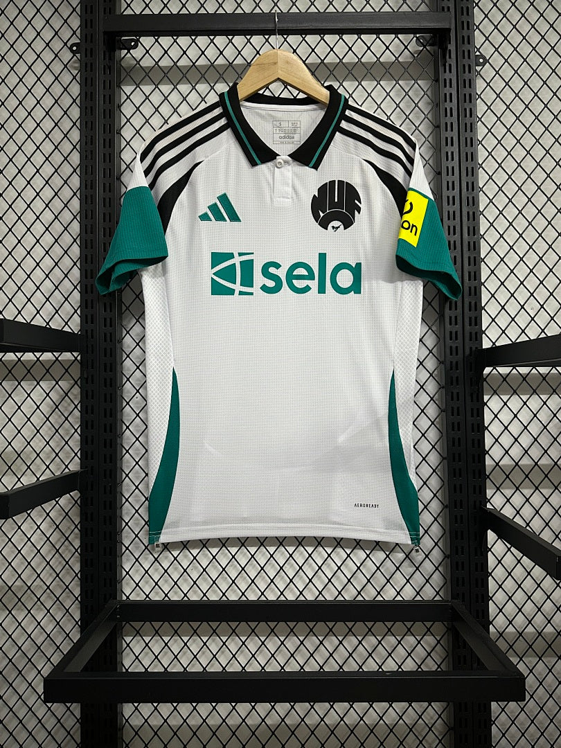 Newcastle United · 2024/25 · Third · Jersey
