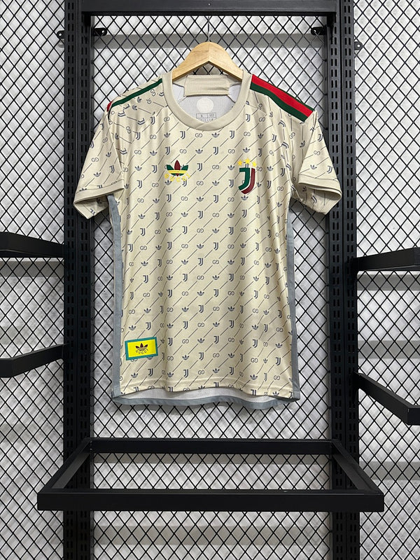 Juventus · 2024/25 · Collaboration claim · Jersey