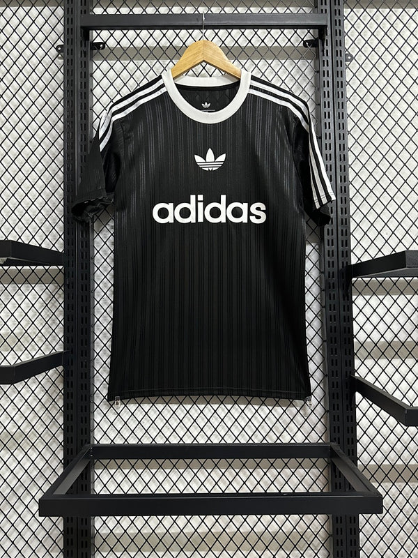 Trefoil design · 2025/26 · Black · Jersey