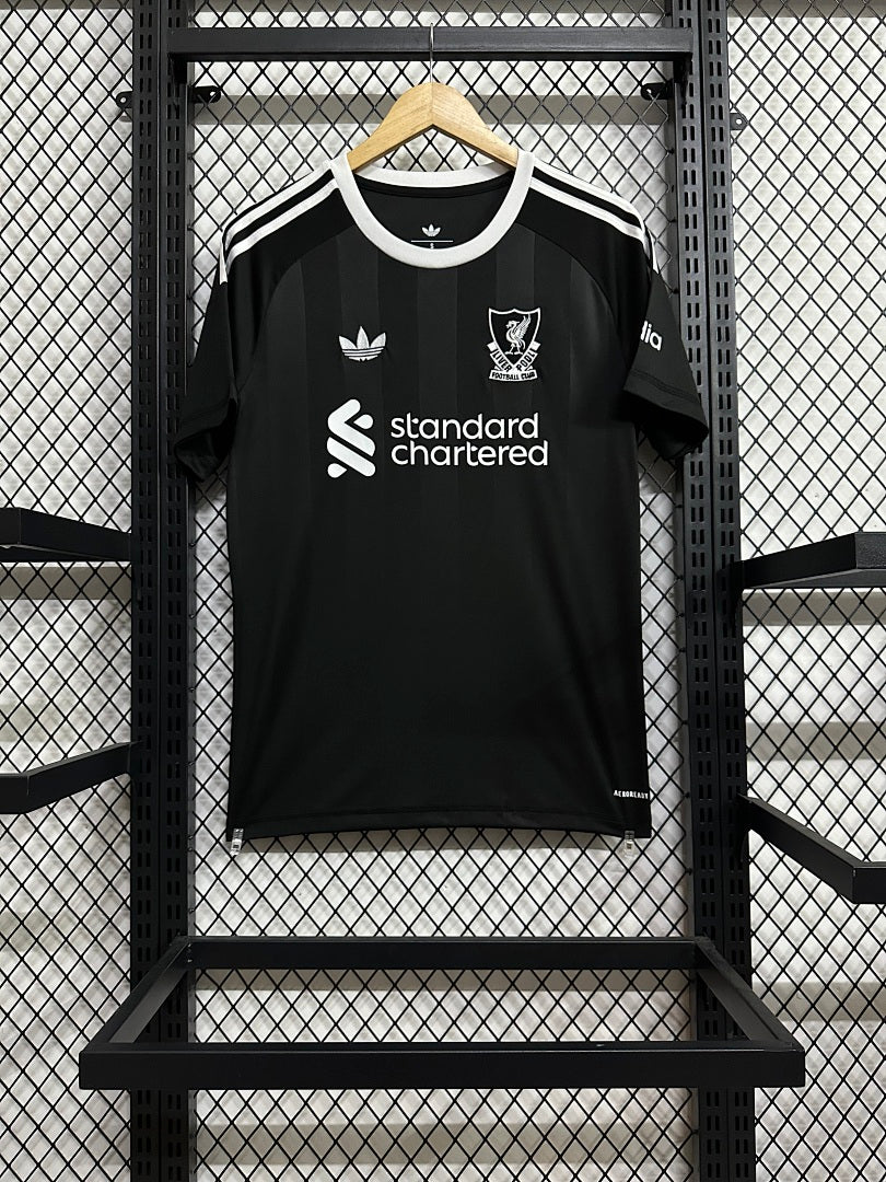 Liverpool · 2025/26 · Goalkeeper · Jersey
