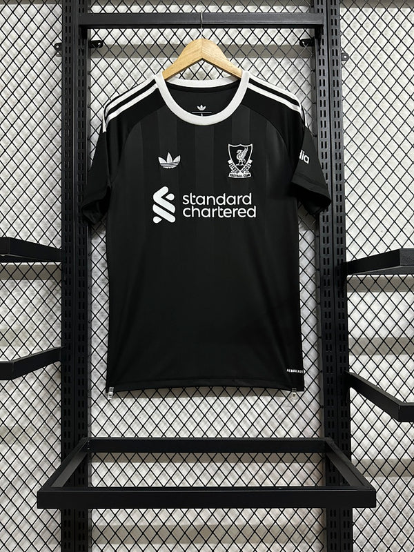 Liverpool · 2025/26 · Goalkeeper · Jersey