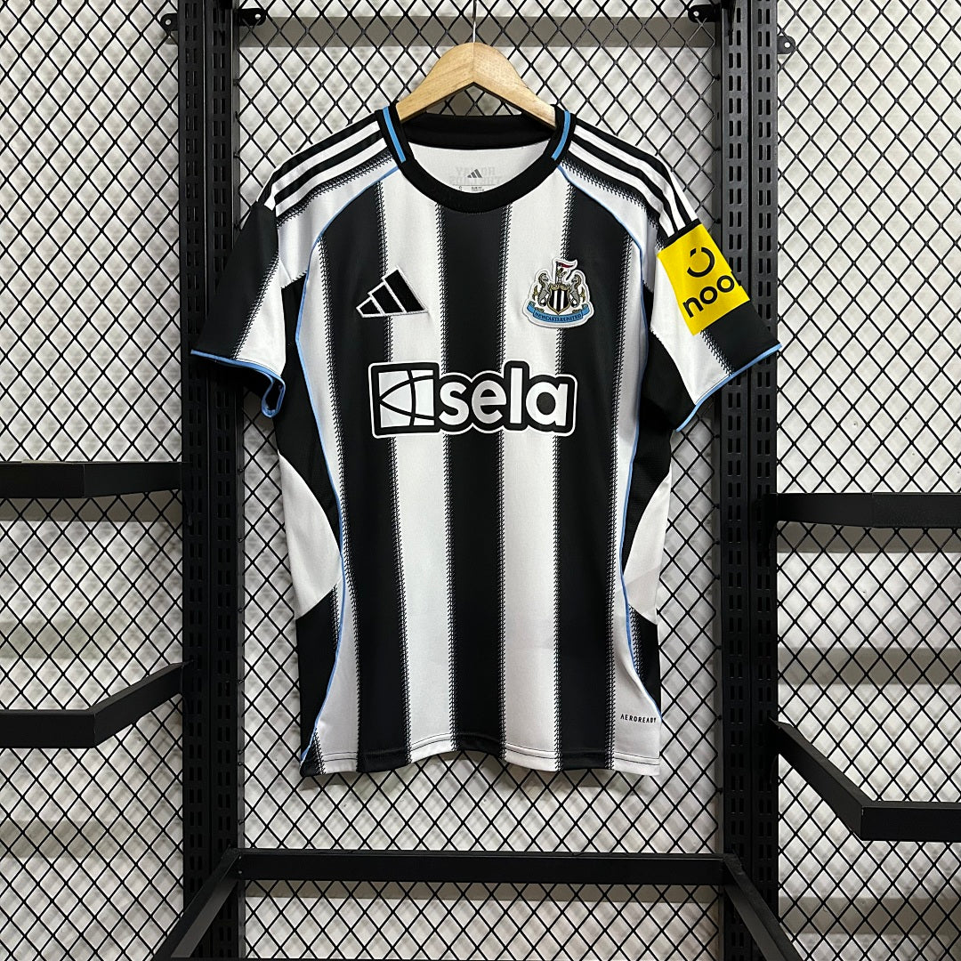 Newcastle United · 2025/26 · Home · Jersey