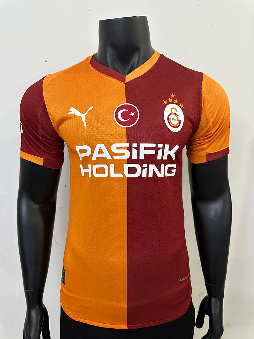 Galatasaray · 2025/26 · Home · Player · Jersey