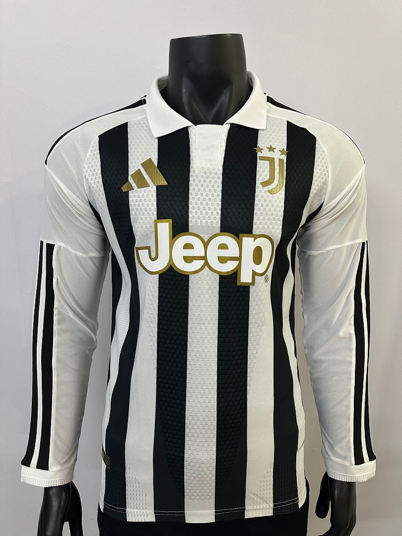 Juventus · 2026/27 · Home · Long sleeve · Player · Jersey